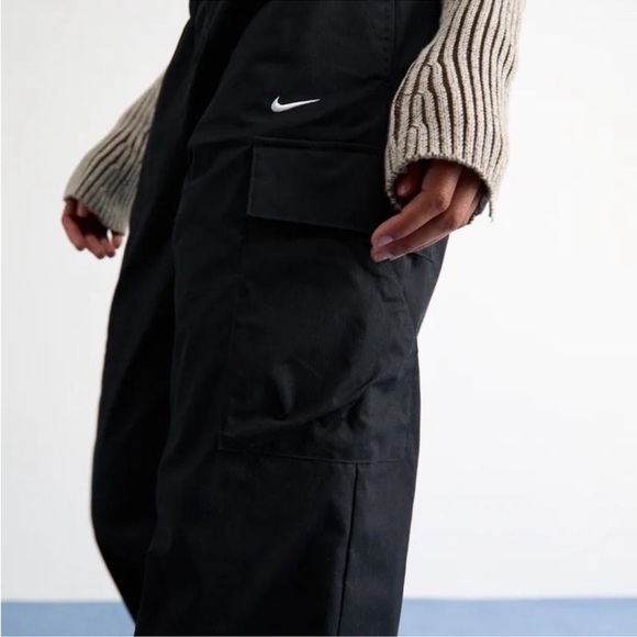 Nike wide leg loose fit baggy waterproof running gym pants - Picture 3 of 11